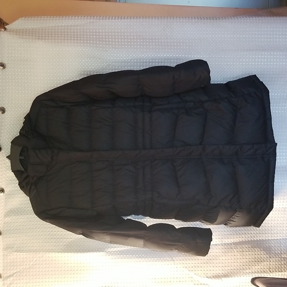 L.L. Bean Black Puffer Jacket - Picture 10 of 12